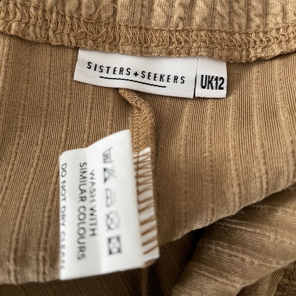 sisters and seekers ribbed biker shorts | like new - Picture 2 of 2